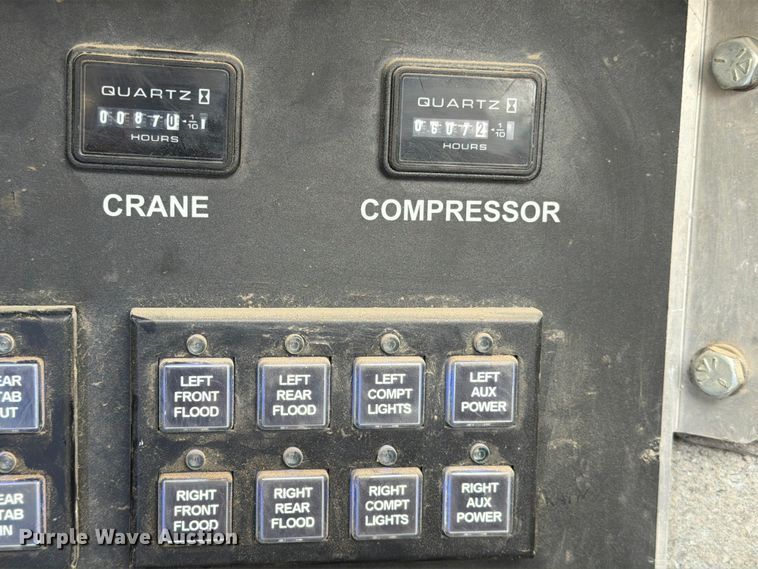 image for item ED5086 2015 Ford F750 Super Duty utility / service truck