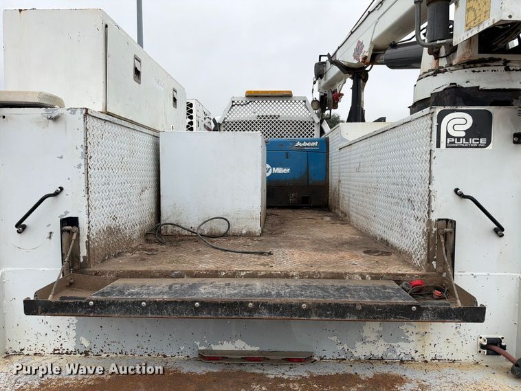 image for item ED5086 2015 Ford F750 Super Duty utility / service truck