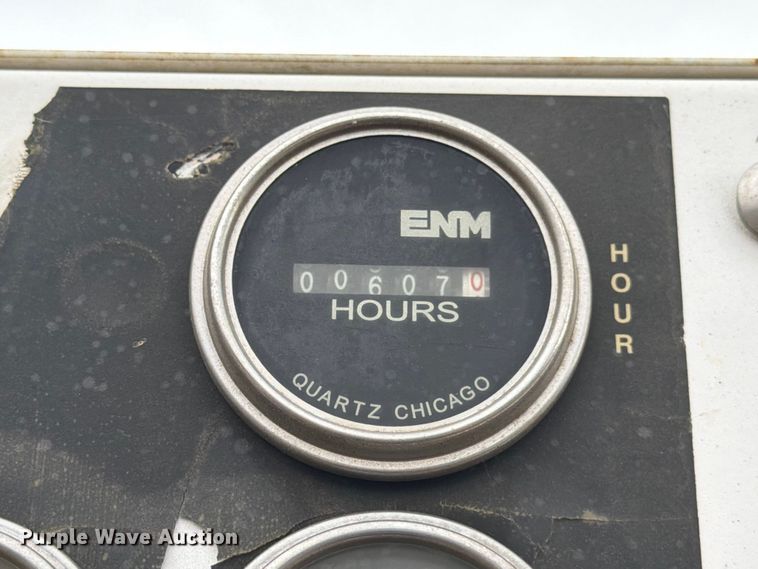 image for item ED5086 2015 Ford F750 Super Duty utility / service truck