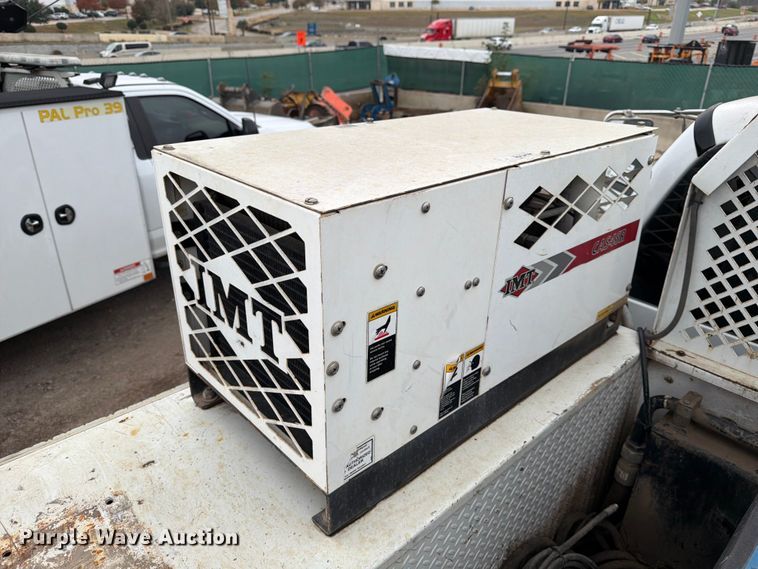 image for item ED5086 2015 Ford F750 Super Duty utility / service truck