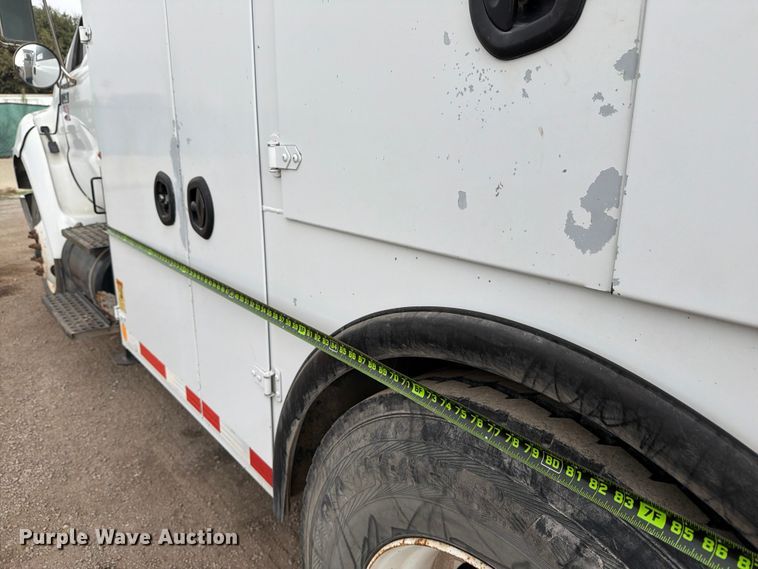 image for item ED5086 2015 Ford F750 Super Duty utility / service truck