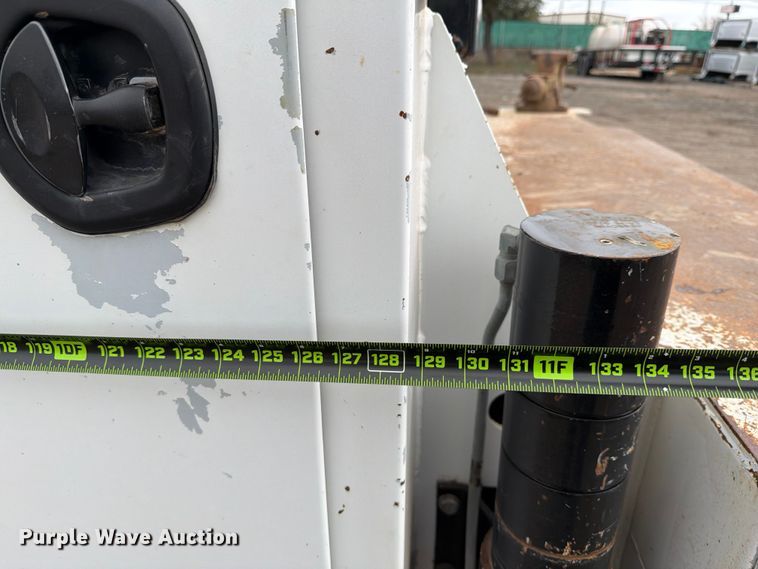 image for item ED5086 2015 Ford F750 Super Duty utility / service truck