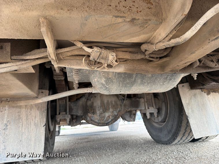 image for item ED5086 2015 Ford F750 Super Duty utility / service truck