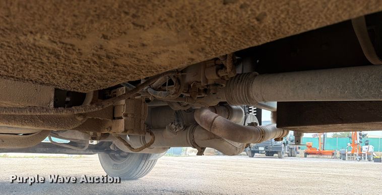 image for item ED5086 2015 Ford F750 Super Duty utility / service truck