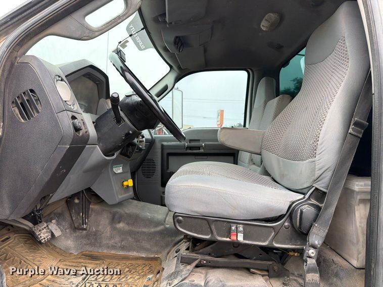 image for item ED5086 2015 Ford F750 Super Duty utility / service truck