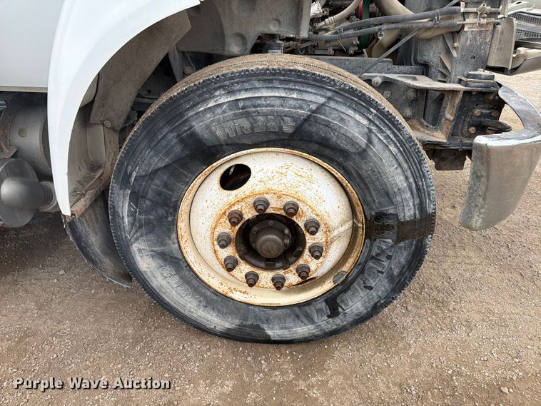 image for item ED5086 2015 Ford F750 Super Duty utility / service truck