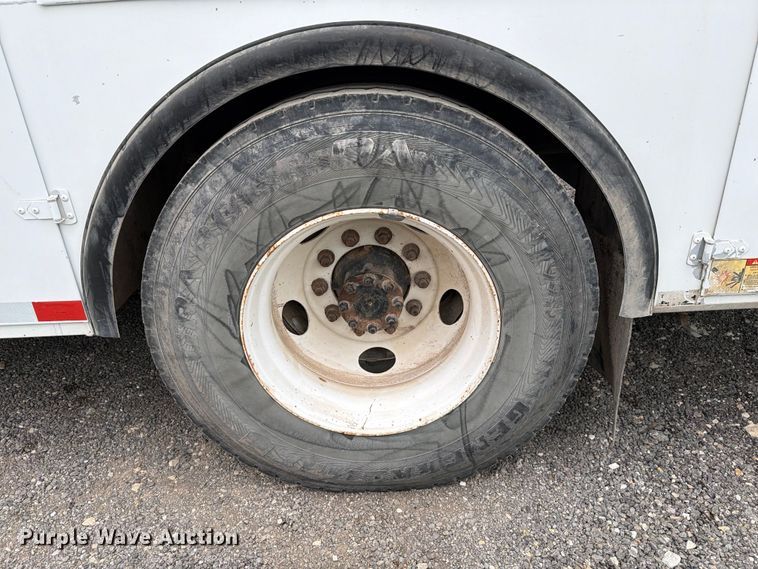 image for item ED5086 2015 Ford F750 Super Duty utility / service truck