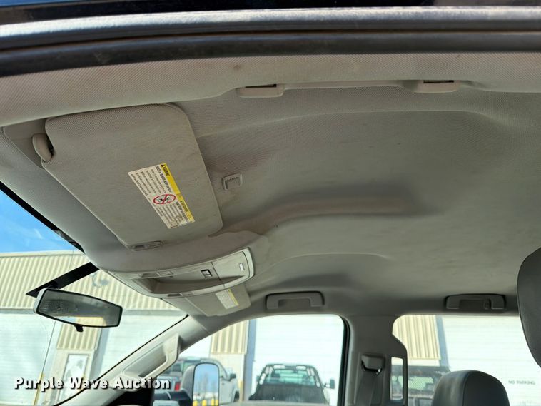 image for item ED5096 2015 Chevrolet Silverado 3500HD Crew Cab flatbed pickup truck