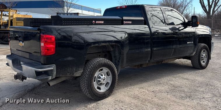 image for item ED5097 2016 Chevrolet 2500HD Ext. Cab pickup truck