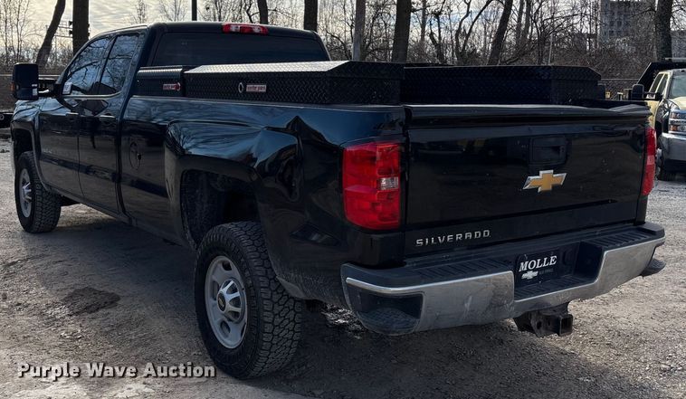 image for item ED5097 2016 Chevrolet 2500HD Ext. Cab pickup truck