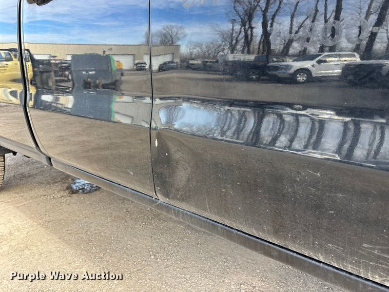 image for item ED5097 2016 Chevrolet 2500HD Ext. Cab pickup truck