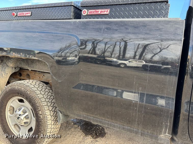 image for item ED5097 2016 Chevrolet 2500HD Ext. Cab pickup truck