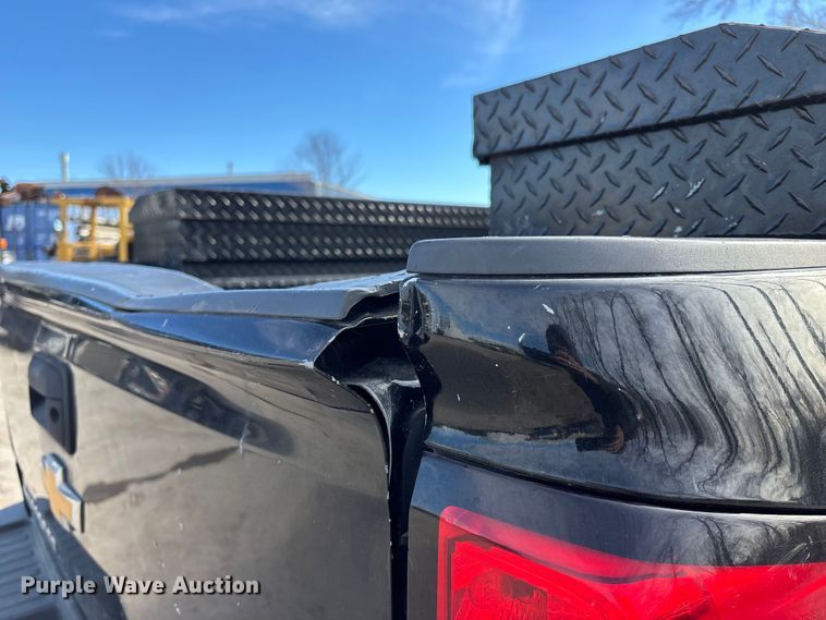 image for item ED5097 2016 Chevrolet 2500HD Ext. Cab pickup truck