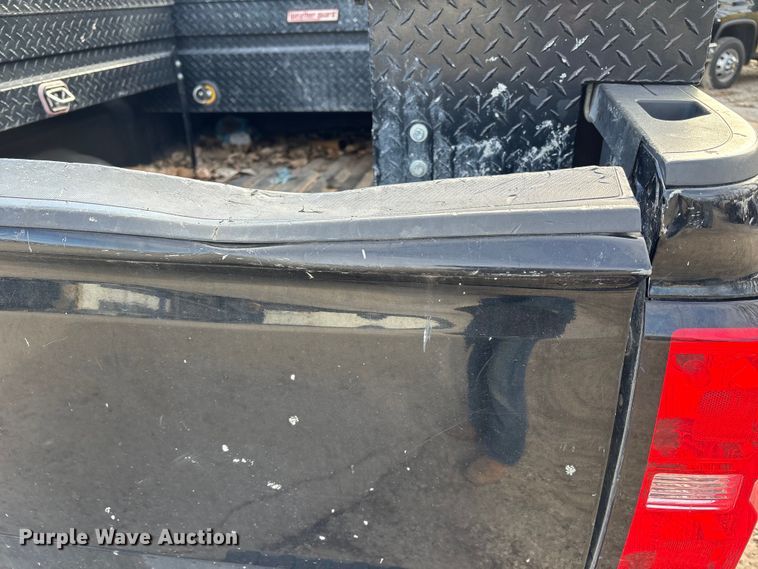 image for item ED5097 2016 Chevrolet 2500HD Ext. Cab pickup truck