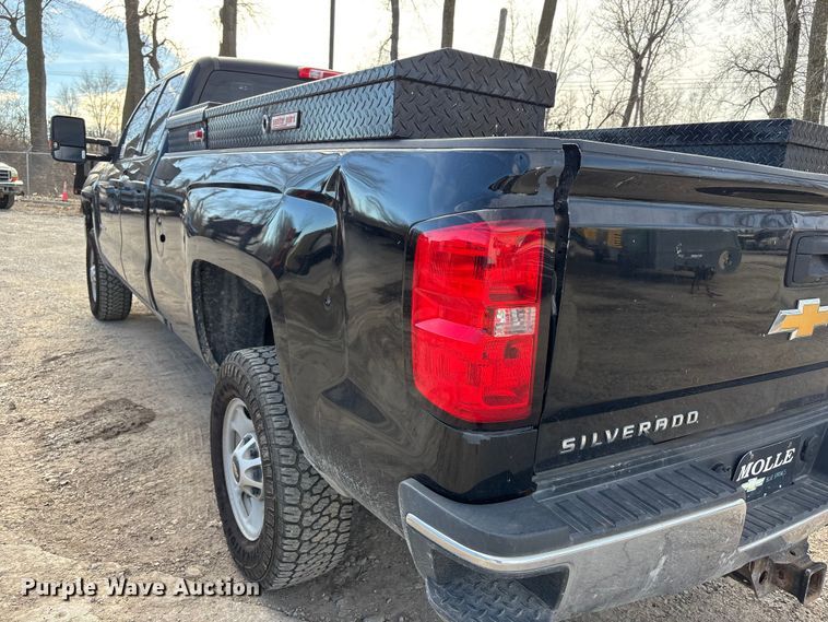 image for item ED5097 2016 Chevrolet 2500HD Ext. Cab pickup truck