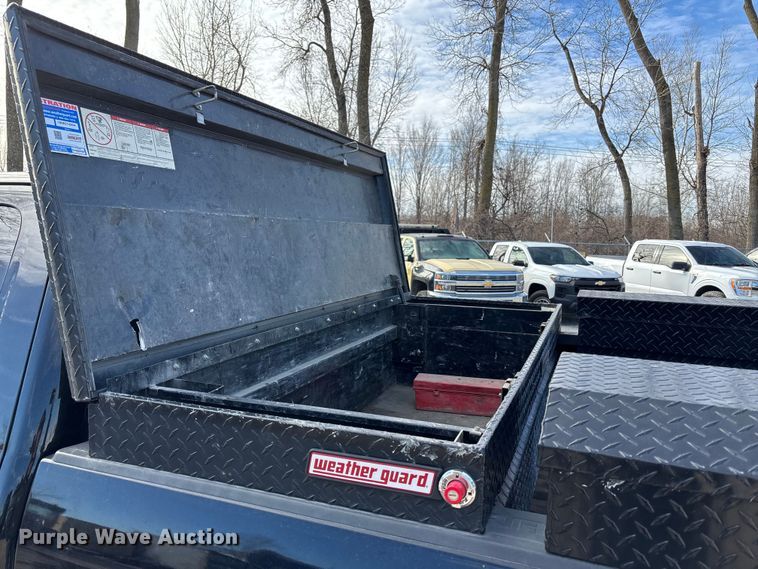 image for item ED5097 2016 Chevrolet 2500HD Ext. Cab pickup truck