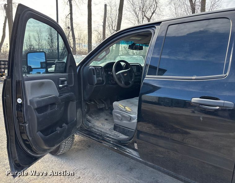 image for item ED5097 2016 Chevrolet 2500HD Ext. Cab pickup truck