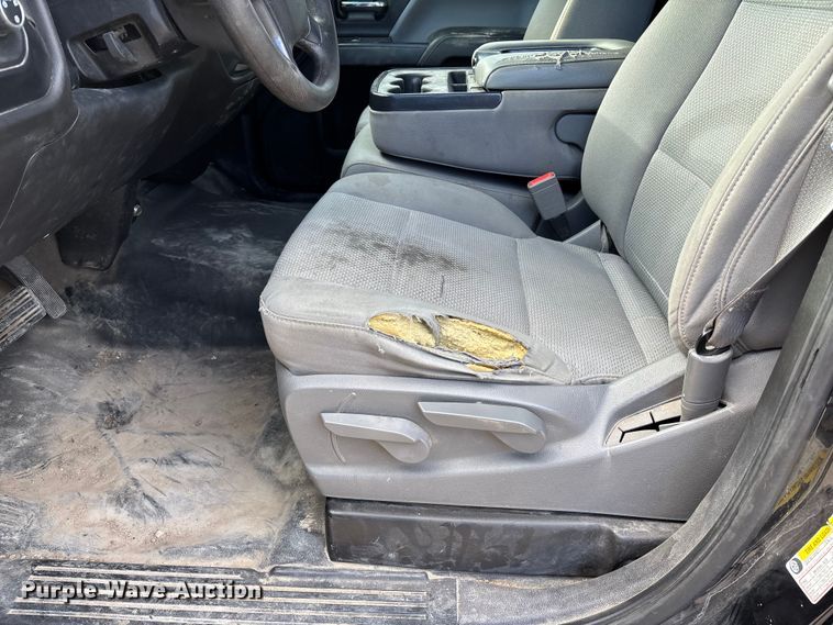 image for item ED5097 2016 Chevrolet 2500HD Ext. Cab pickup truck