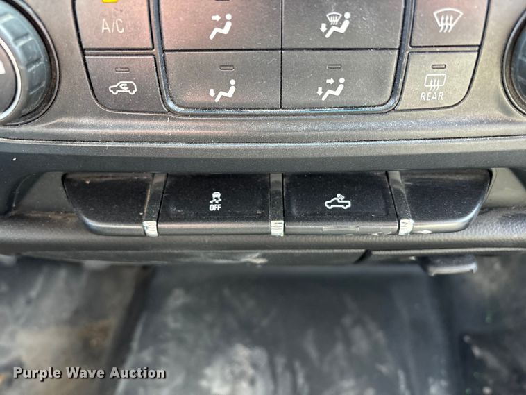 image for item ED5097 2016 Chevrolet 2500HD Ext. Cab pickup truck