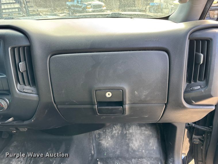 image for item ED5097 2016 Chevrolet 2500HD Ext. Cab pickup truck