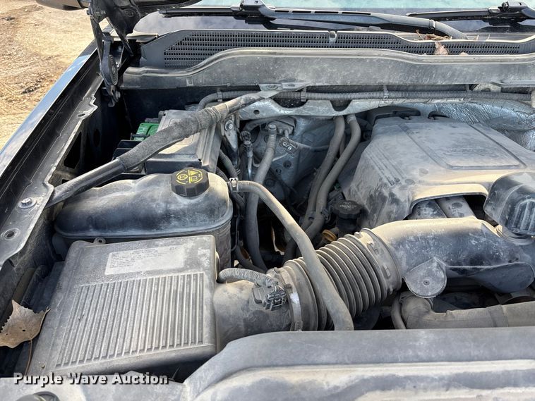 image for item ED5097 2016 Chevrolet 2500HD Ext. Cab pickup truck