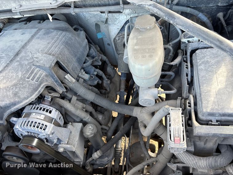 image for item ED5097 2016 Chevrolet 2500HD Ext. Cab pickup truck