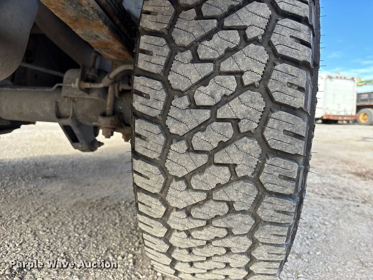 image for item ED5097 2016 Chevrolet 2500HD Ext. Cab pickup truck