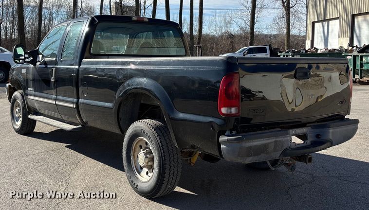 image for item ED5098 1999 Ford F350 Super Duty XLT Ext. Cab pickup truck