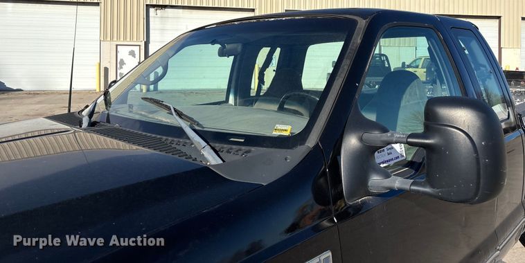 image for item ED5098 1999 Ford F350 Super Duty XLT Ext. Cab pickup truck