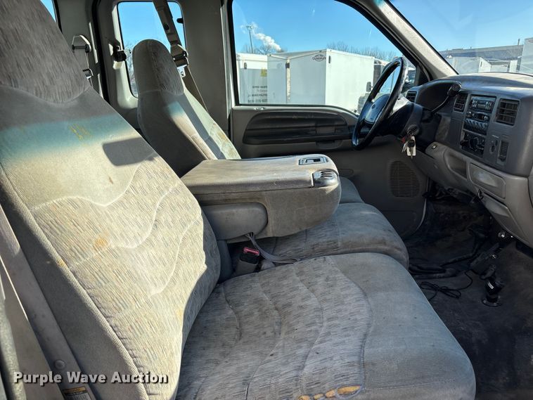 image for item ED5098 1999 Ford F350 Super Duty XLT Ext. Cab pickup truck