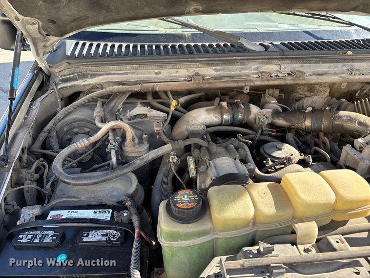 image for item ED5098 1999 Ford F350 Super Duty XLT Ext. Cab pickup truck