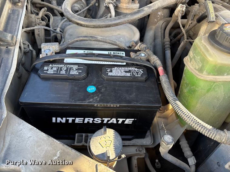 image for item ED5098 1999 Ford F350 Super Duty XLT Ext. Cab pickup truck