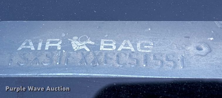 image for item ED5098 1999 Ford F350 Super Duty XLT Ext. Cab pickup truck