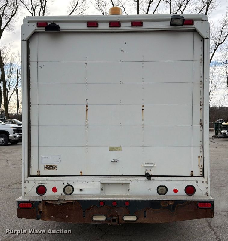 image for item ED5099 2003 Ford E450 delivery truck