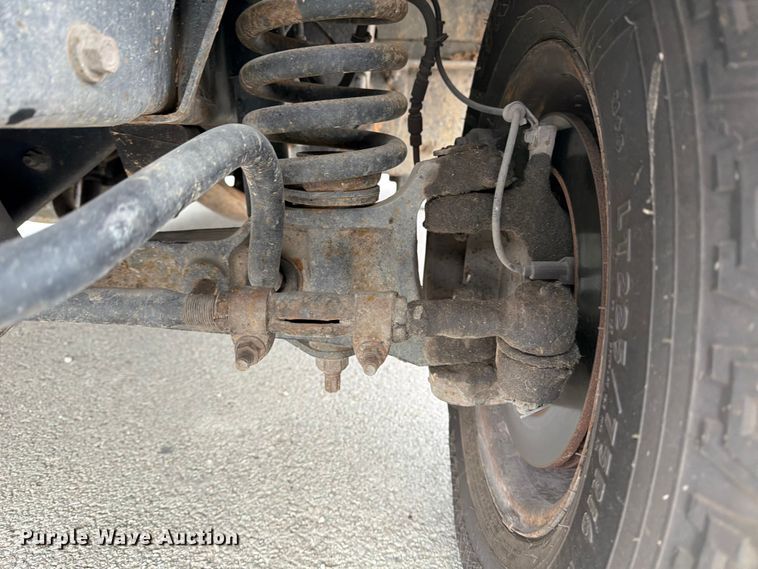 image for item ED5099 2003 Ford E450 delivery truck