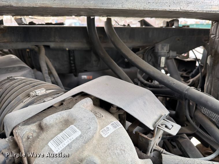 image for item ED5099 2003 Ford E450 delivery truck