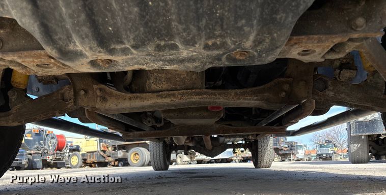 image for item ED5100 2009 Chevrolet Silverado 2500HD Ext. Cab pickup truck