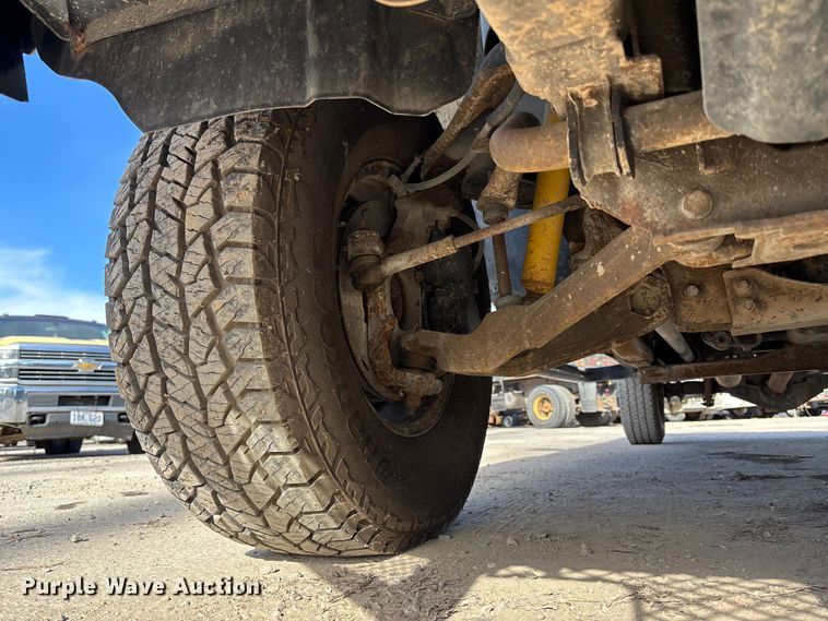 image for item ED5100 2009 Chevrolet Silverado 2500HD Ext. Cab pickup truck