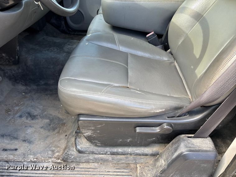 image for item ED5100 2009 Chevrolet Silverado 2500HD Ext. Cab pickup truck