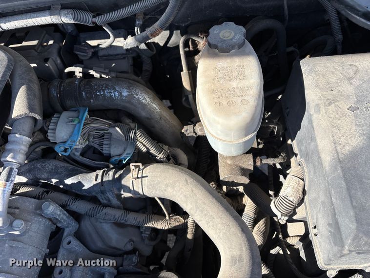 image for item ED5100 2009 Chevrolet Silverado 2500HD Ext. Cab pickup truck