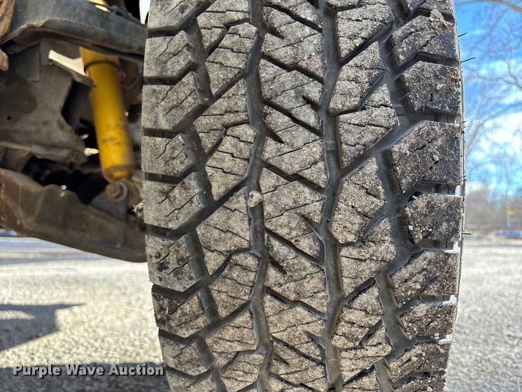 image for item ED5100 2009 Chevrolet Silverado 2500HD Ext. Cab pickup truck