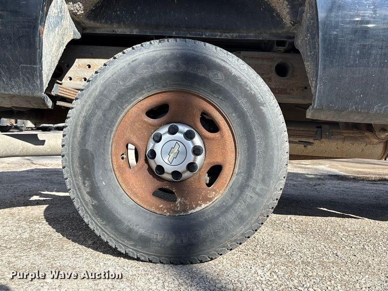 image for item ED5100 2009 Chevrolet Silverado 2500HD Ext. Cab pickup truck