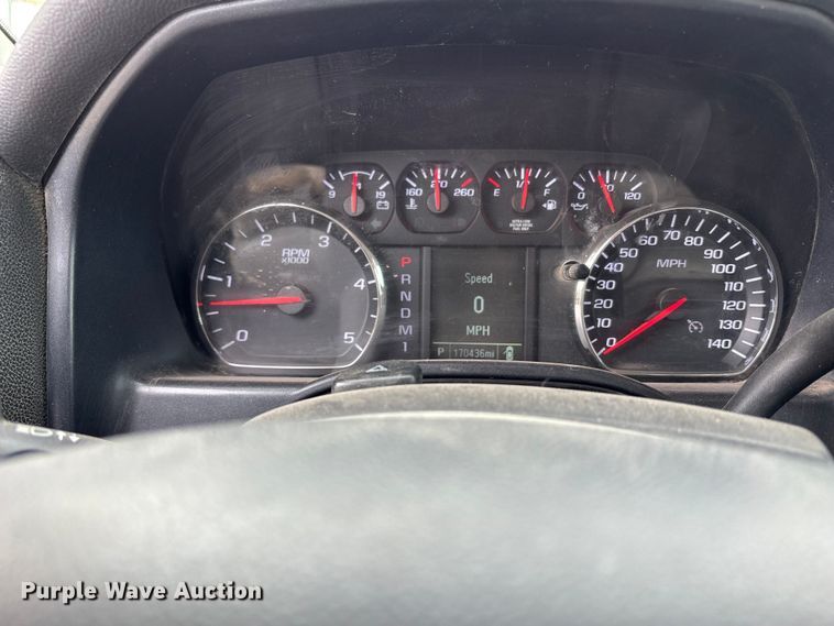 image for item ED5103 2016 Chevrolet Silverado 3500HD Crew Cab flatbed pickup truck