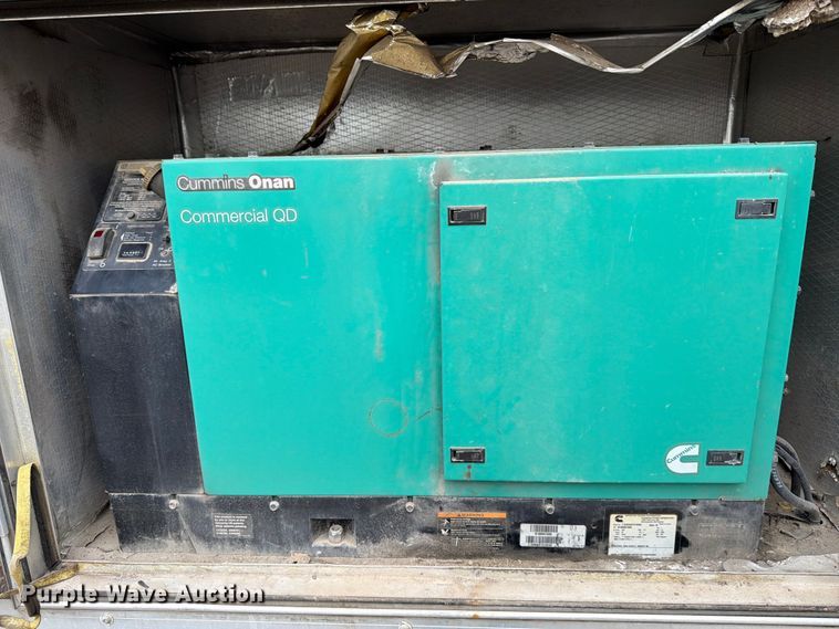 image for item ED5112 2009 Ford E450 Super Duty delivery van