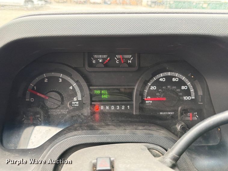 image for item ED5112 2009 Ford E450 Super Duty delivery van