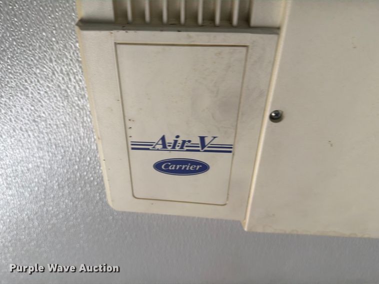 image for item ED5112 2009 Ford E450 Super Duty delivery van