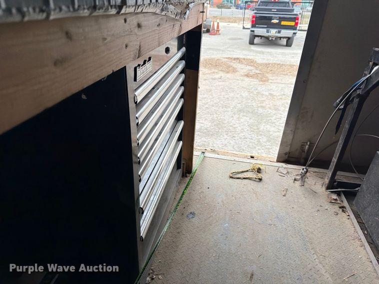 image for item ED5112 2009 Ford E450 Super Duty delivery van