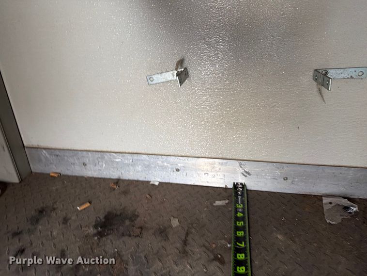 image for item ED5112 2009 Ford E450 Super Duty delivery van