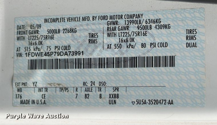 image for item ED5112 2009 Ford E450 Super Duty delivery van