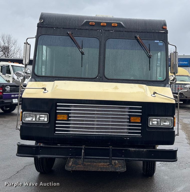 image for item ED5113 1998 GMC delivery van